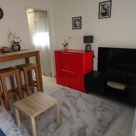 Agreable T2/Centre-Ville *10 Min Gare* Bourgoin-Jallieu Kültér fotó